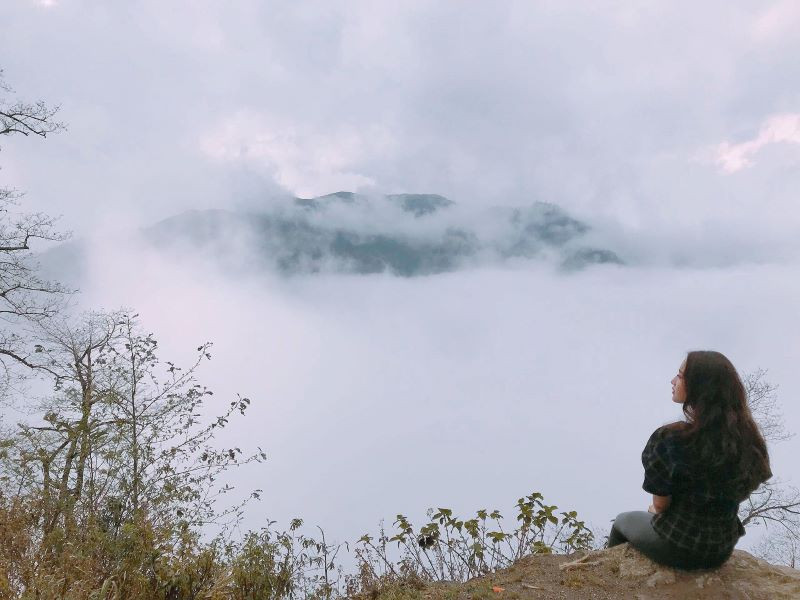 Ngắm biển mây bồng bềnh tại Bản Sâu Chua Sapa