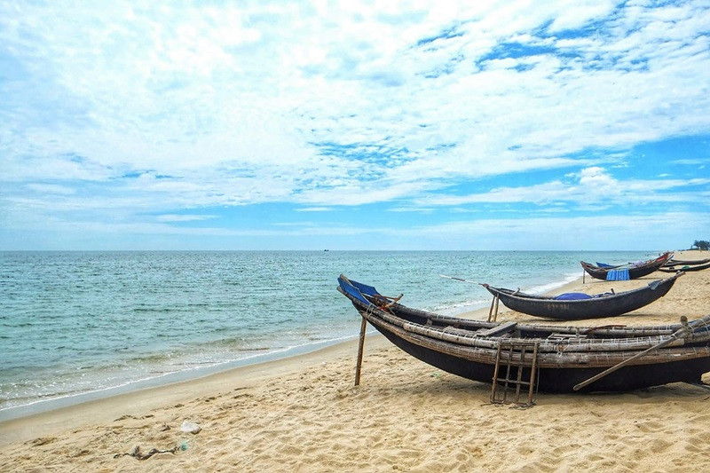 Biển Thuận An - điểm du lịch Huế mùa hè không nên bỏ lỡ
